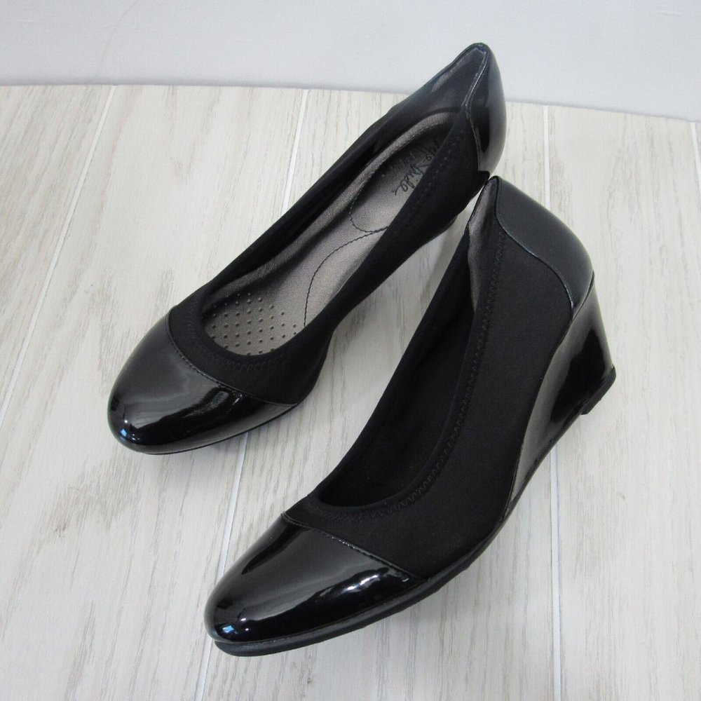 LifeStride Women's Juliana Stretch Wedge Pump -Size 9.5Cap Toe-Shine Black Upper - Picture 9 of 13